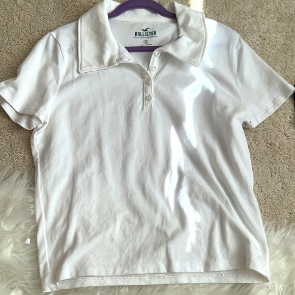 Hollister Other - Hollis tee size medium
